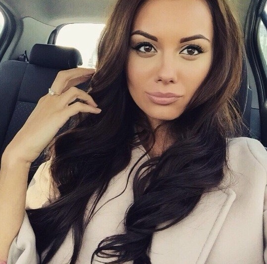 Нежная и притягательная, я идеальный выбор для мужчин, которые ценят красоту во всех ее проявлениях. Встречайтесь со мной и погрузитесь в мир наслаждений и эмоций. Мои услуги безупречны и многообразны, я готова исполнить ваши самые страстные фантазии. Взгляните на мои фото и убедитесь сами - я сексуальная богиня, которая живет в Москве. Читайте отзывы обо мне и найдете то, что меня действительно описывает. Не упустите шанс провести незабываемое время со мной, ощутить всю страсть и наслаждение в одном лице. 😘✨🔥 Ярик